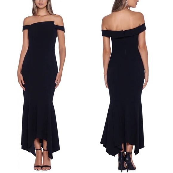 Xscape Gown Asymmetric Off the Shoulder Handkerchief Hem
Dress in black Size 8 - Picture 6 of 8
